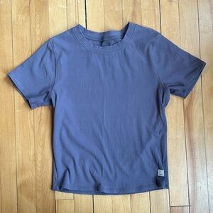 Vuori Pose Fitted T-Shirt - CLOSET CLEAR OUT